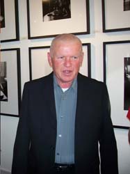51-Harry-Feld-at-the-photo-exhibition